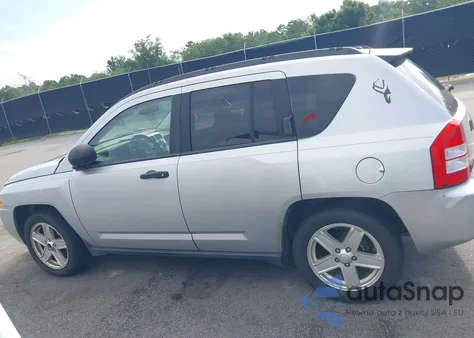 2007 Jeep Compass Sport из США, поврежденный, VIN 1J8FT47W87D211171